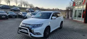 Mitsubishi Outlander Outlander Plug-in Hybrid TOP 2.4 MIVEC 4WD AHZV