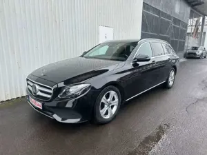 Mercedes-Benz E 220 AHK, Distronic plus,Multibeam,Scheckheft