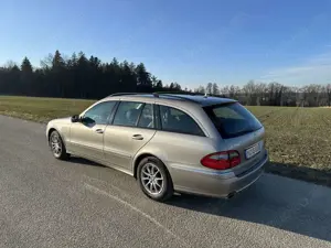 Mercedes-Benz E 280 E 280 T (S211) | Rentnerfahrzeug | SERVICE NEU Bild 4