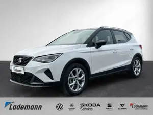 SEAT Arona 1.5 TSI DSG FR LED+NAVI.+KAMERA+ACC+SIHZG+