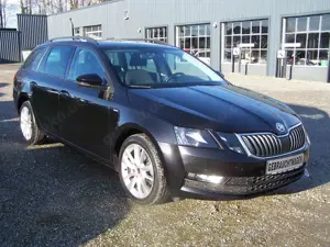 Skoda Octavia Combi 2.0 TDI Clever Bild 4