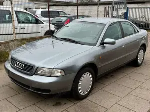 Audi A4 * V6 Automatik * TÜV NEU Bild 2