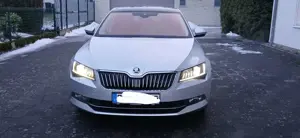 Skoda Superb 2.0 TDI DSG panoramik Limousine  01521 4334461
