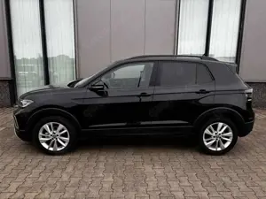 Volkswagen T-Cross LIFE 1.5 TSI 150PS DSG/AUTOMATIK, Deep-Black-Me... Bild 2