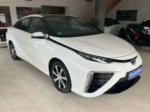 Toyota Mirai H2 FUELCELL Wasserstoff LED Assistenten Bild 4