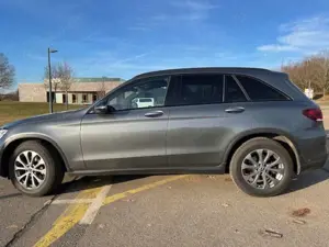 Mercedes-Benz GLC 300 GLC 300 4Matic 9G-TRONIC AMG Line