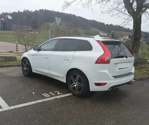 Volvo XC60 D5 AWD HEICO SPORTIV– Allrad, Leder, TÜV neu