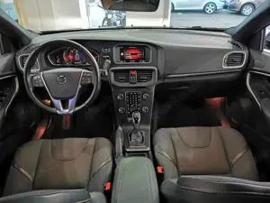 Volvo V40 Cross Country PANORAMA | KAM | LED [12M.GARANTIE] Bild 2