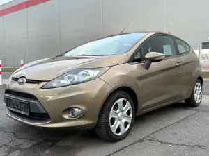 Ford Fiesta Champions Edition TÜV 09/27/PDC/SITZHEIZ.