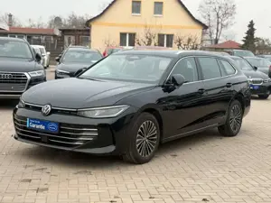Volkswagen Passat 1.5 eTSI DSG Elegance LED*Massage*Kamera