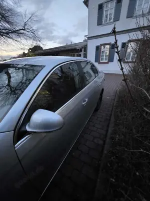 Volkswagen Jetta 2.0 TDI DPF Comfortline Bild 2