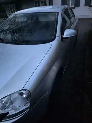 Volkswagen Jetta 2.0 TDI DPF Comfortline Bild 4