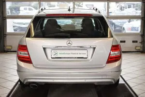 Mercedes-Benz C 200 CGI Elegance Xenon*Automatik*Navi Bild 5