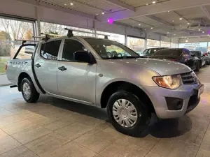 Mitsubishi L200 Inform DoKa 2WD *Hardtop Rollo *