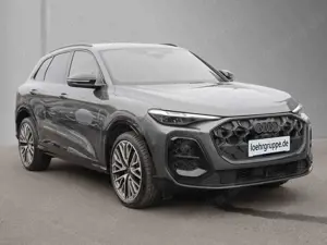 Audi Q5 40 TDI S line edition one Tech pro AHK Matrix Bild 3