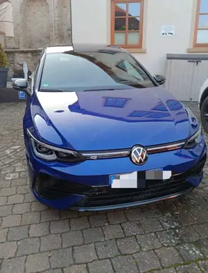 Volkswagen Golf R Performance-Akrapovic-Voll*Garantieverlängerung* Bild 4