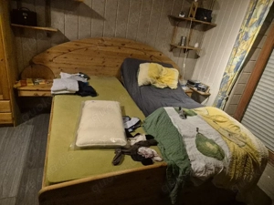 Verschiedene Möbel aus massivem Kiefernholz aus Haushaltsauflösung zu verkaufen  Bild 3