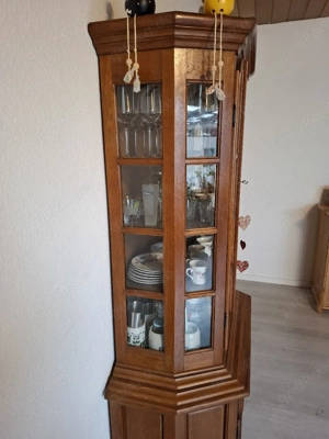 Wohnzimmerschrank