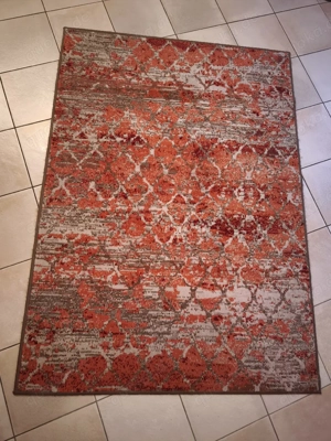 Schöner Teppich zu verkaufen