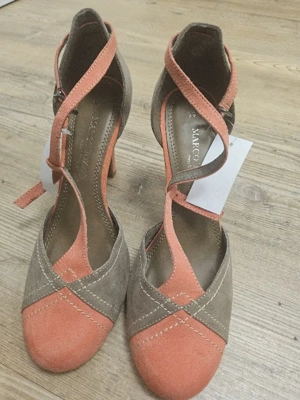 Marco Tozzi pumps gr.39 Neu