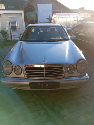 Mercedes-Benz E 280 4-Matic Elegance