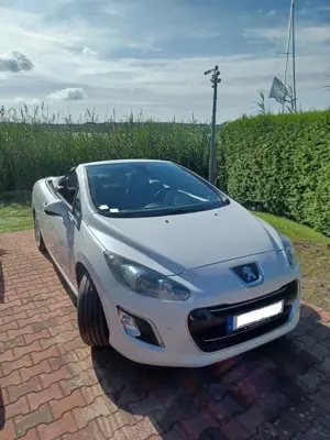 Peugeot 308 308 CC 155 THP Allure Bild 2