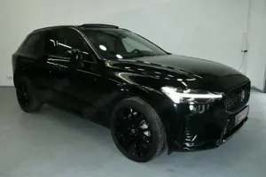 Volvo XC60 Ultim. Black AWD MASS*SITZBL*BW*HuD*360*PANO Bild 4