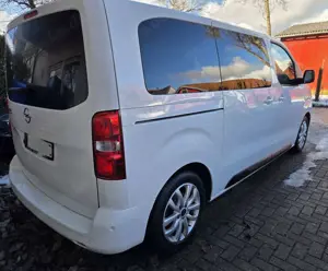 Opel Zafira Life 2.0 D M Aut. Elegance Bild 2