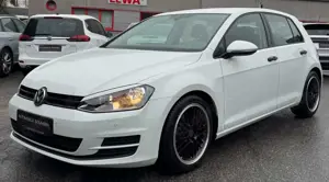 Volkswagen Golf VII Lim. Trendline BMT PDC+ALLW+LS+RS+ZV+BT