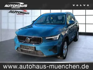 Volvo XC40 XC 40 Core 2WD Bluetooth Navi LED Vollleder Klima Bild 1