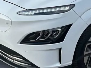 Hyundai KONA Trend Elektro 11KW OBC+NAVI+ Soundsystem LED ACC A Bild 5