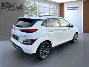 Hyundai KONA Trend Elektro 11KW OBC+NAVI+ Soundsystem LED ACC A Bild 3