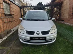 Renault Scenic 1.9 dCi FAP Dynamique
