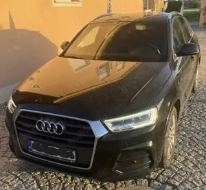 Audi Q3 Q3 2.0 TFSI quattro S tronic sport Bild 1