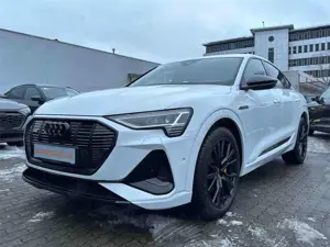 Audi e-tron Sportback 55 2x S line BLACK EDITION PANO