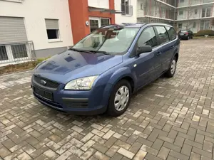 Ford Focus Focus Turnier 1.6 | HU NEU | Bremsen  Service neu Bild 2