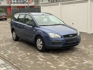 Ford Focus Focus Turnier 1.6 | HU NEU | Bremsen  Service neu Bild 5