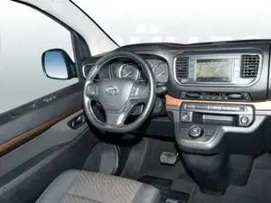 Toyota Proace Verso L2 2.0 Team Deutschland / AHK / Navi Bild 5