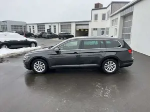 Volkswagen Passat Variant 2.0 TDI DSG Business 175€ m.20% Anz. AHK TravelA Bild 3