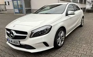 Mercedes-Benz A 180 A 180 BlueEfficiency Teilleder Navi Sitzheizung