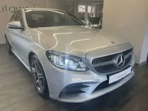 Mercedes-Benz C 180 CGI AMG Line*AUT/LED/Navi/Leder/ALU/Kamera
