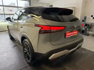 Nissan Qashqai Tekna+ 1,3 X-Tronic  AKH/BOSE/LEDER/PANO/NAVI Bild 4