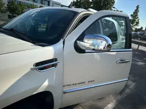 Cadillac Escalade EXT 6.2 V8 - LED XENON BOSE LEDER - TÜV NEU Bild 4