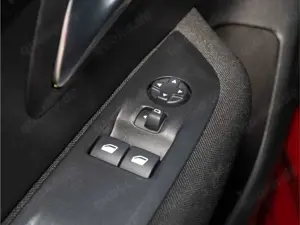 Peugeot 208 ELEKTRO-Active +OBC11kW+SHZ+CARPLAY+Navi+BC+ Bild 5