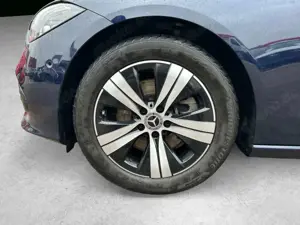 Mercedes-Benz C 300 LED Navi SHZ 360 Fernlichtass. Kam. KlimaA Bild 3