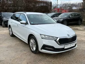 Skoda Octavia Combi DSG Ambition LED ACC Keyless Navi