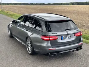 Mercedes-Benz E 63 AMG S 4Matic+ T BUR STHZG MASS PANO BUR AHK SZLÜF GAR