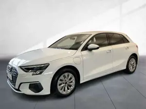 Audi A3 40 TFSI e PDC LED Sitzhzg. DAB Bild 2