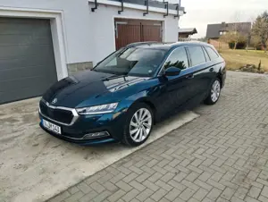 Skoda Octavia Combi 2.0 TDI DSG First Edition