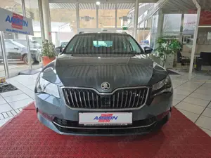 Skoda Superb Combi Ambition+SHZ+KLIMA+PDC+TEMPOMAT+ Bild 2
